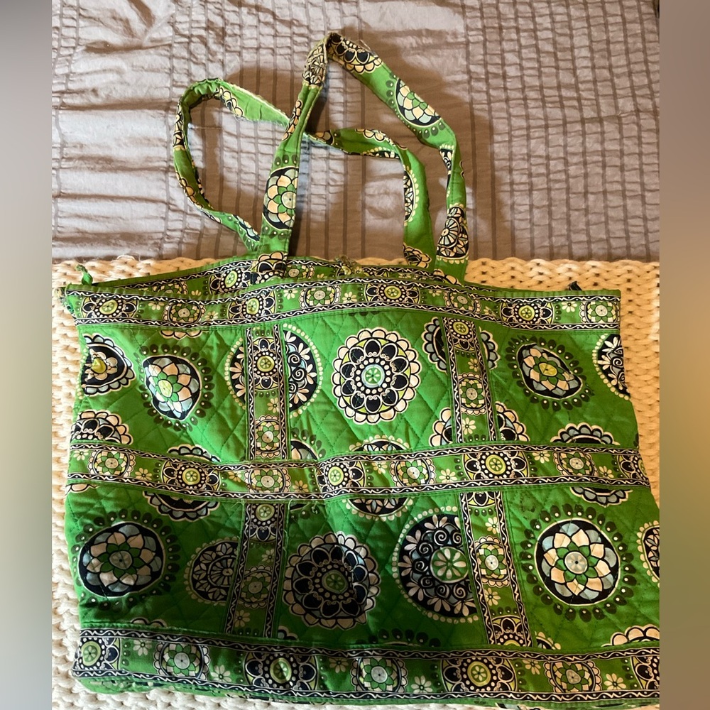 Vera Bradley tote bag